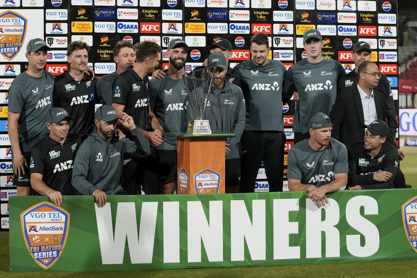 New Zealand gears up for Champions Trophy by beating Pakistan in tri-nation series final | iNFOnews.ca New Zealand gears up for Champions Trophy by beating Pakistan in tri-nation series final | iNFOnews.ca