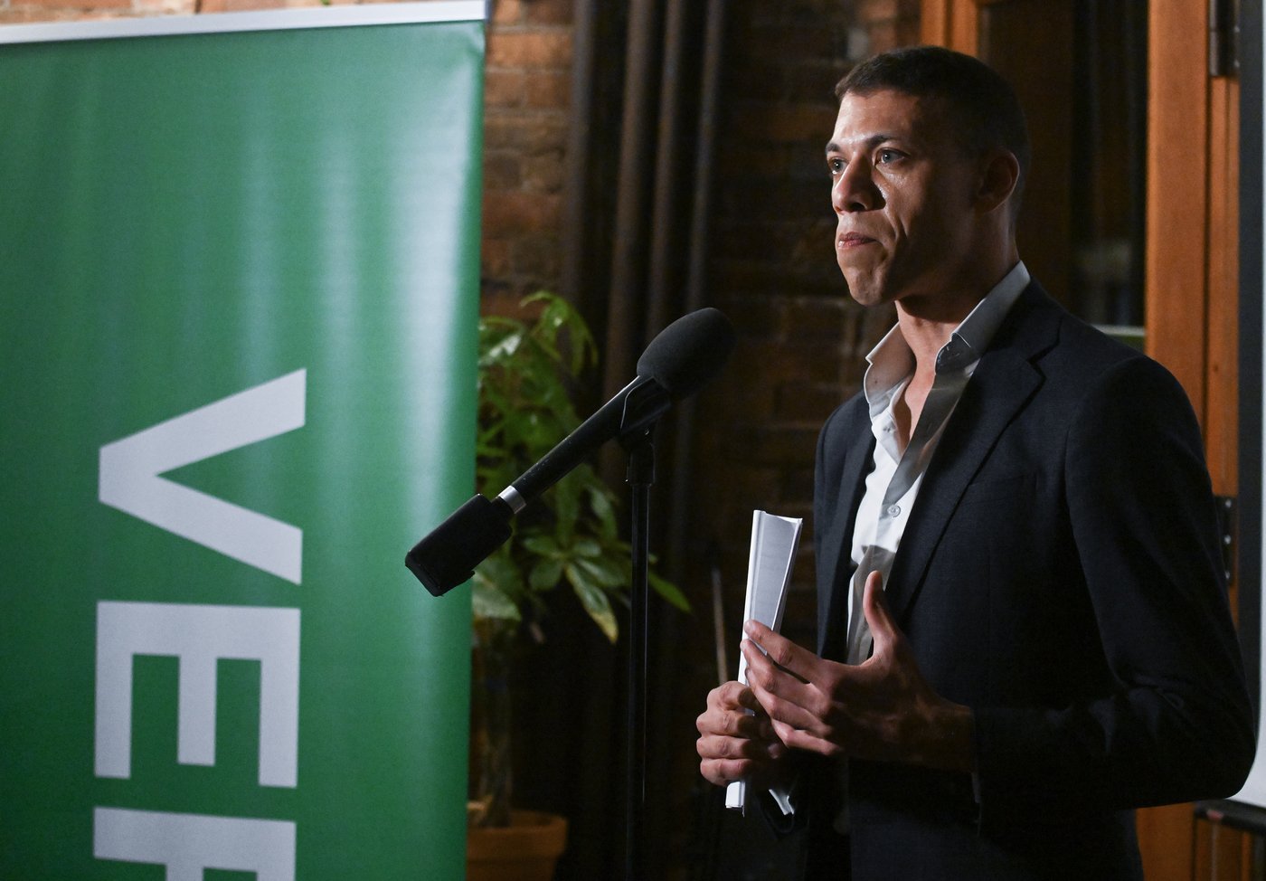 Jonathan Pedneault resigns as Green Party co-leader after party took only one seat | iNFOnews.ca