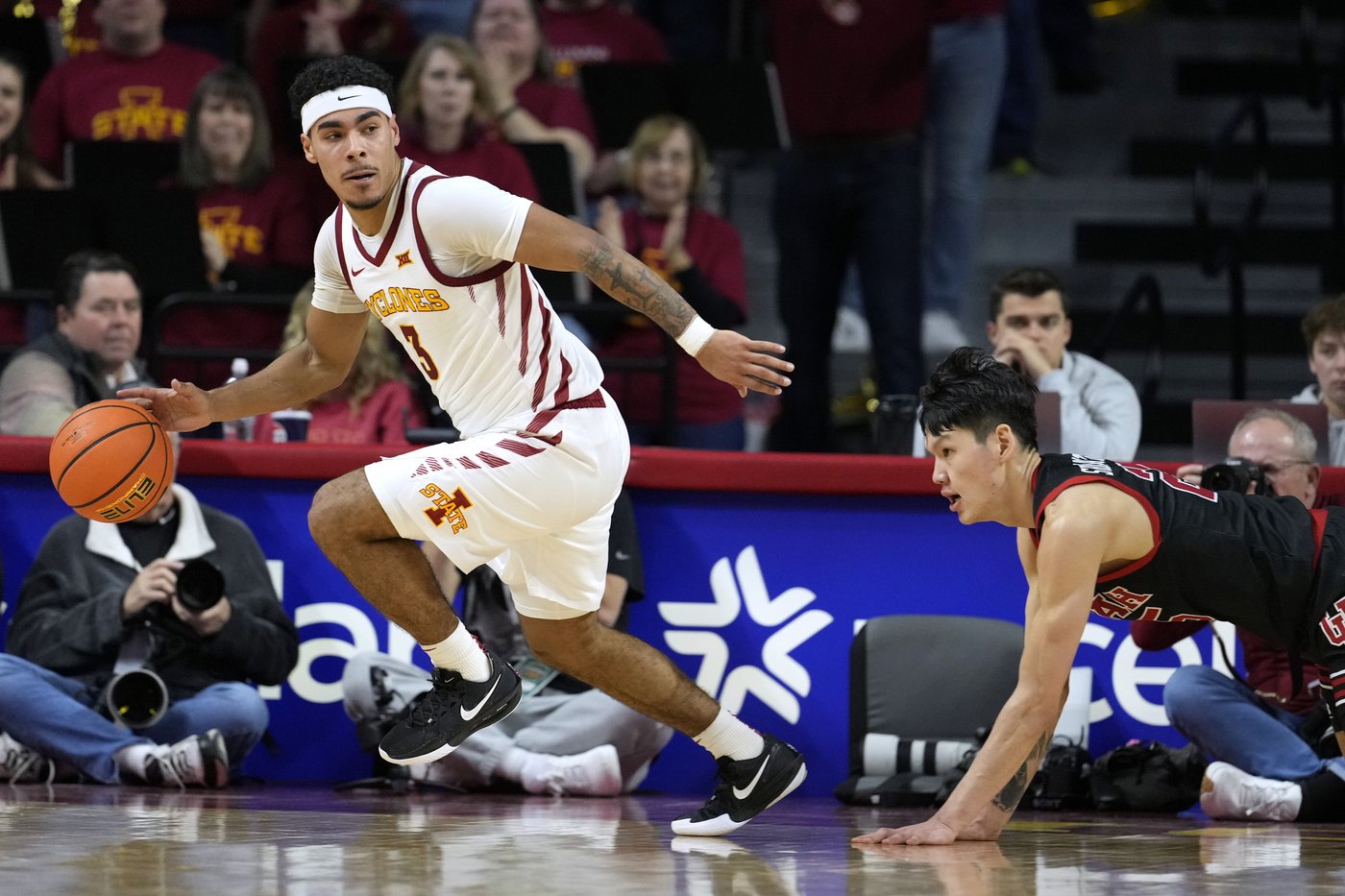 No. 3 Iowa State rolls past Utah 82-59 to extend its win streak to 10 games | iNFOnews.ca