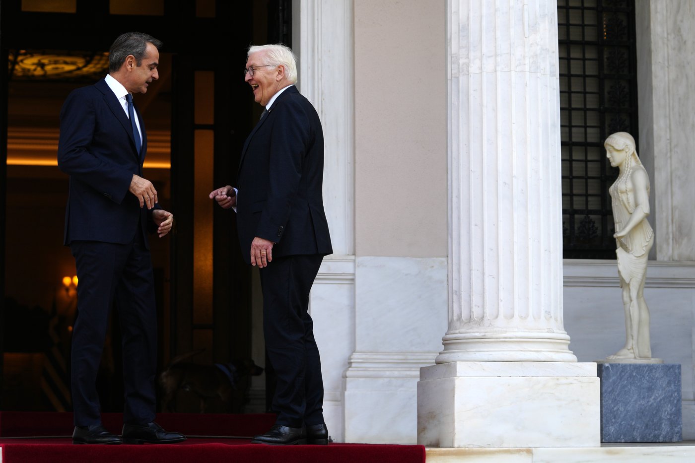 Greek leaders tell German president a WWII reparations claim is very much alive | iNFOnews.ca