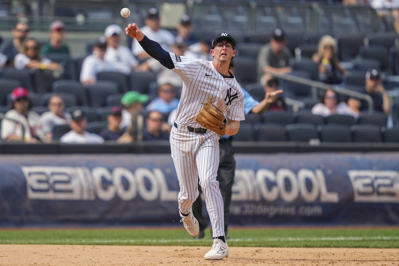 McMahon goes 1 for 3, makes dazzling defensive play in Yankees debut during 9-4 loss to Phillies | iNFOnews.ca McMahon goes 1 for 3, makes dazzling defensive play in Yankees debut during 9-4 loss to Phillies | iNFOnews.ca