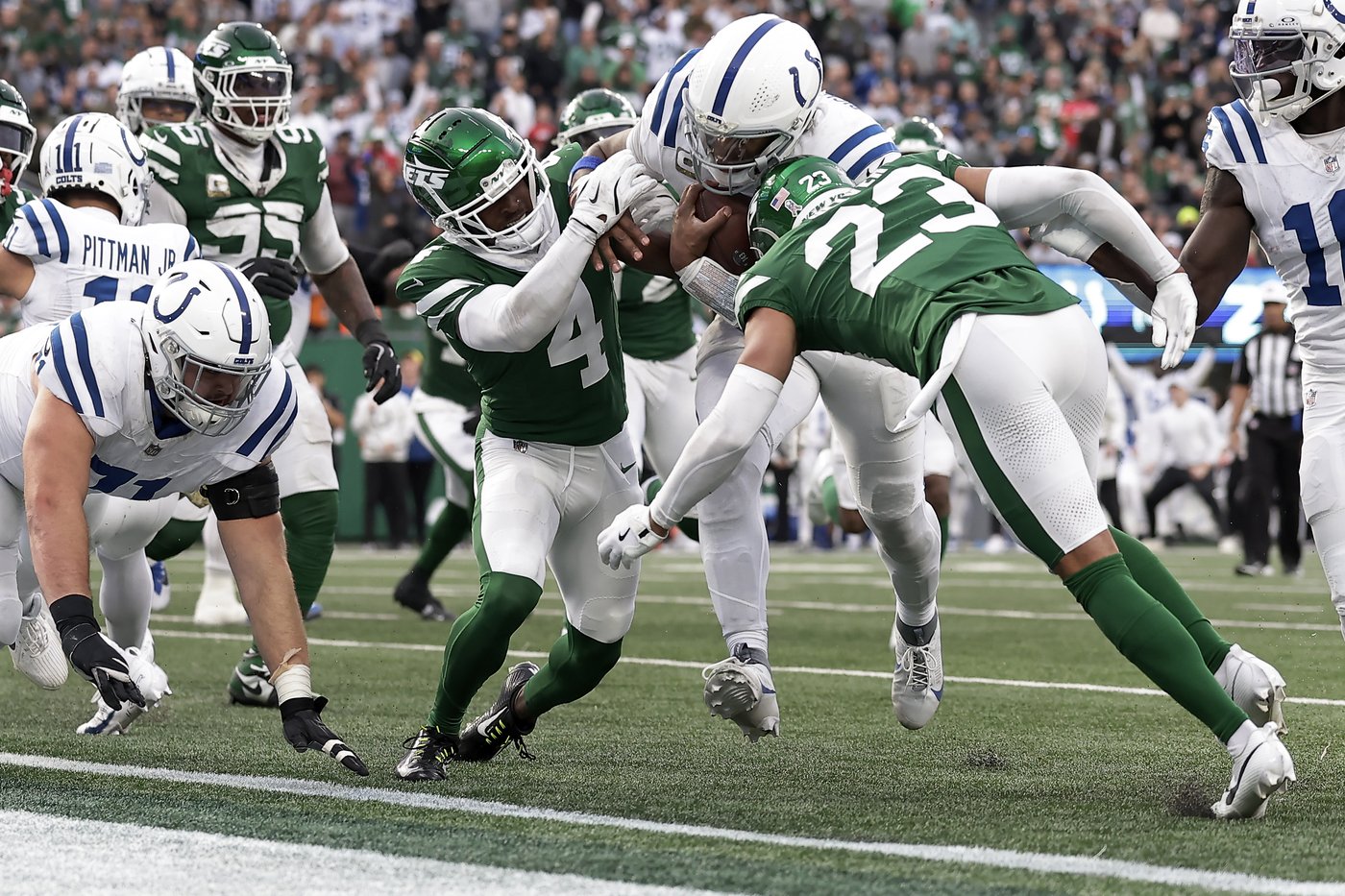 Jets running back Hall 'looks promising' to play vs. Jags, but cornerback Reed is doubtful | iNFOnews.ca