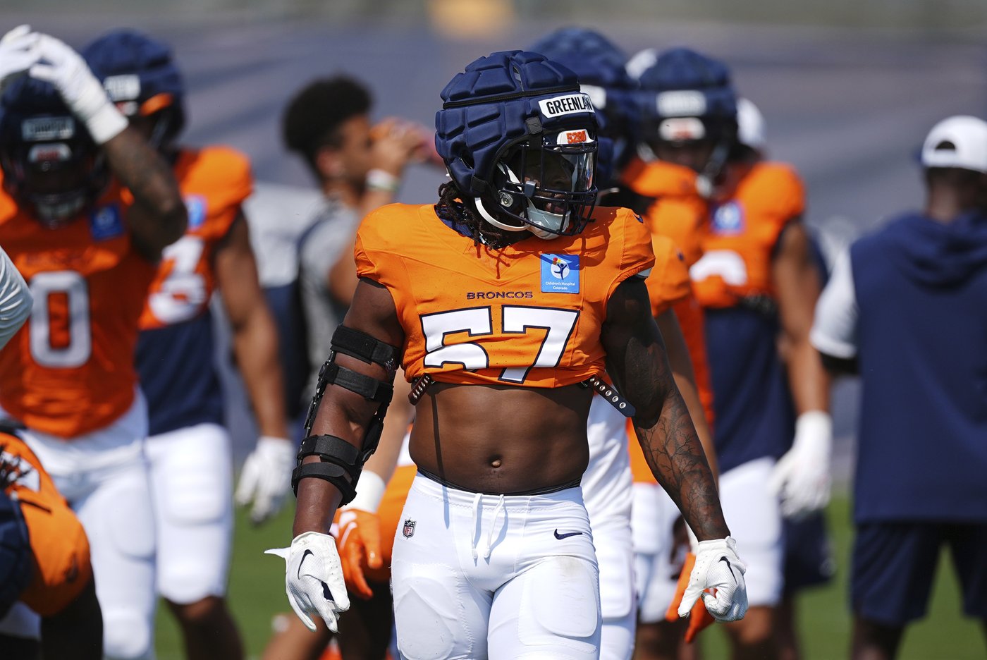 Broncos believe linebacker Dre Greenlaw's latest leg injury isn't serious | iNFOnews.ca