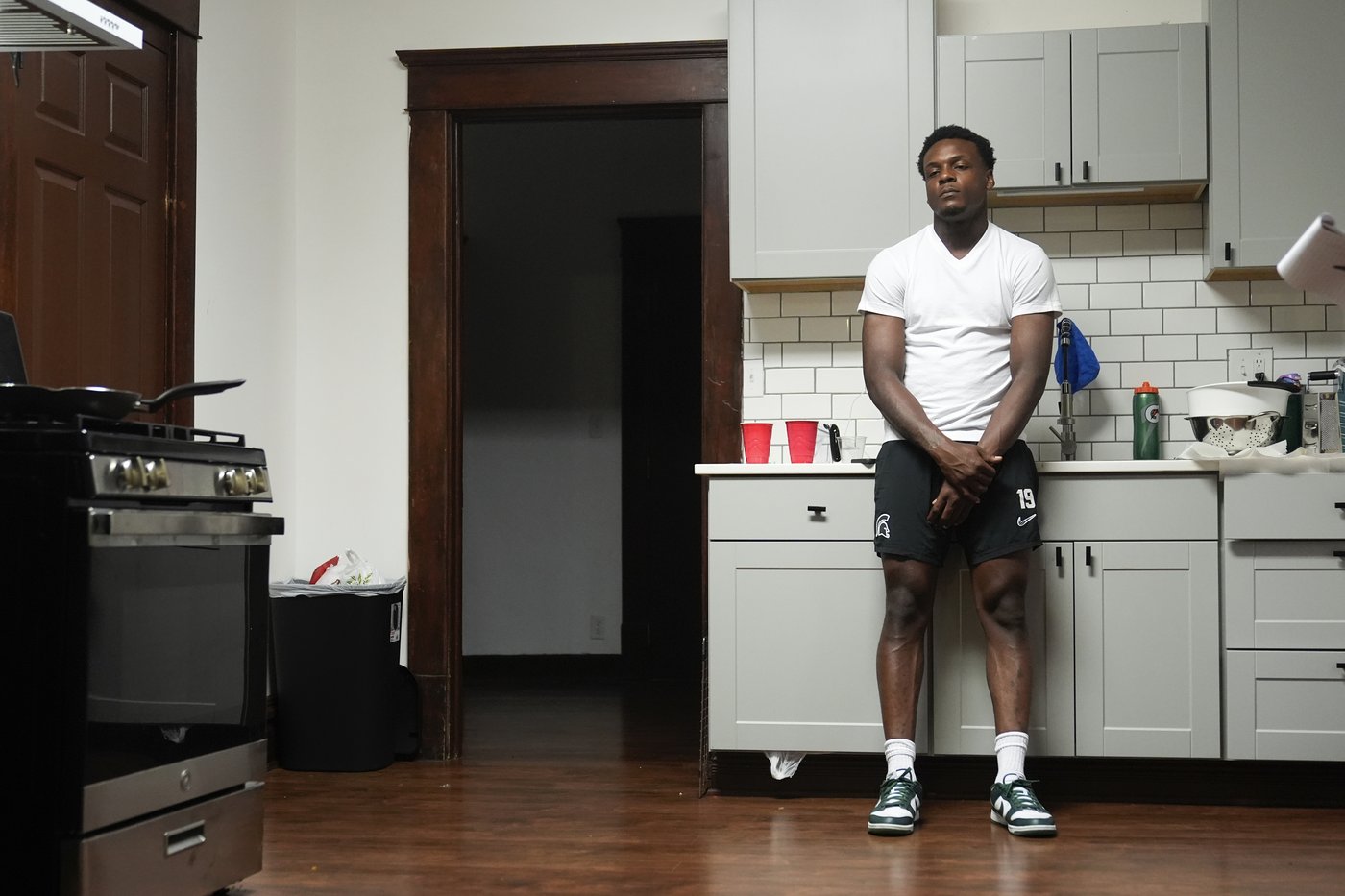 Michigan State football player Armorion Smith heads household with 5 siblings after mother's death | iNFOnews.ca Michigan State football player Armorion Smith heads household with 5 siblings after mother's death | iNFOnews.ca