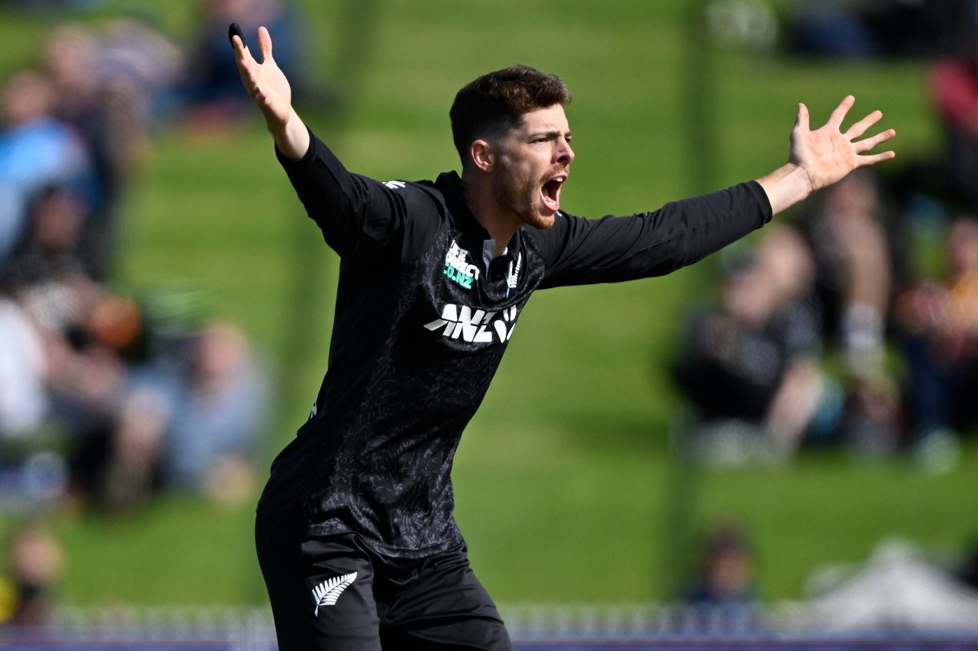 New Zealand wins the 2nd ODI by 5 wickets as England's top order fails again | iNFOnews.ca New Zealand wins the 2nd ODI by 5 wickets as England's top order fails again | iNFOnews.ca