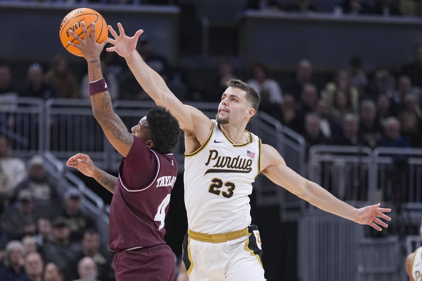 Pharrel Payne's big game helps No. 17 Texas A&M pull away from No. 11 Purdue 70-66 | iNFOnews.ca