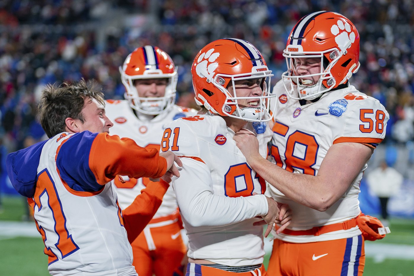 Texas gets home game vs. Clemson in CFP first round, winner faces Arizona State in Peach Bowl | iNFOnews.ca