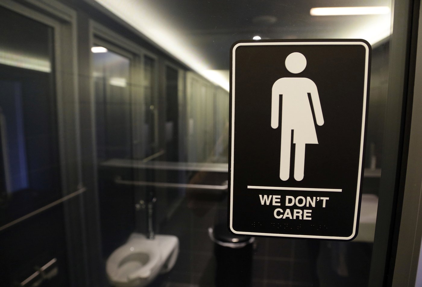 Bill on school bathroom use by transgender students clears Ohio Legislature, heads to governor | iNFOnews.ca