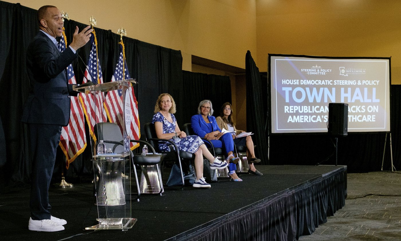 'Beautiful' or 'Ugly,' Trump's big bill shapes the battle for House control in 2026 midterms | iNFOnews.ca 'Beautiful' or 'Ugly,' Trump's big bill shapes the battle for House control in 2026 midterms | iNFOnews.ca