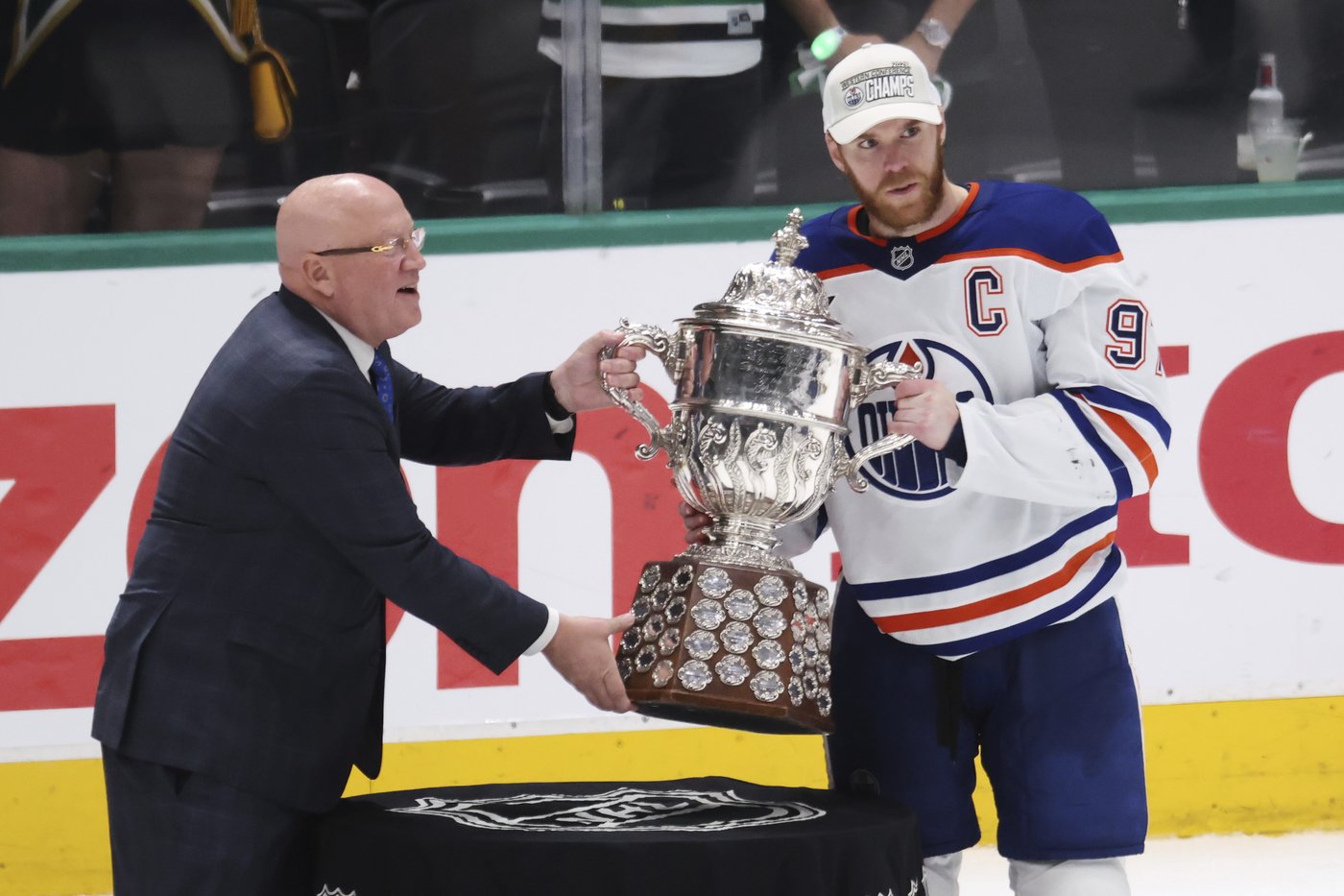 Oilers gladly touched West trophy ahead of Cup rematch. It was hands off for Panthers in the East | iNFOnews.ca Oilers gladly touched West trophy ahead of Cup rematch. It was hands off for Panthers in the East | iNFOnews.ca