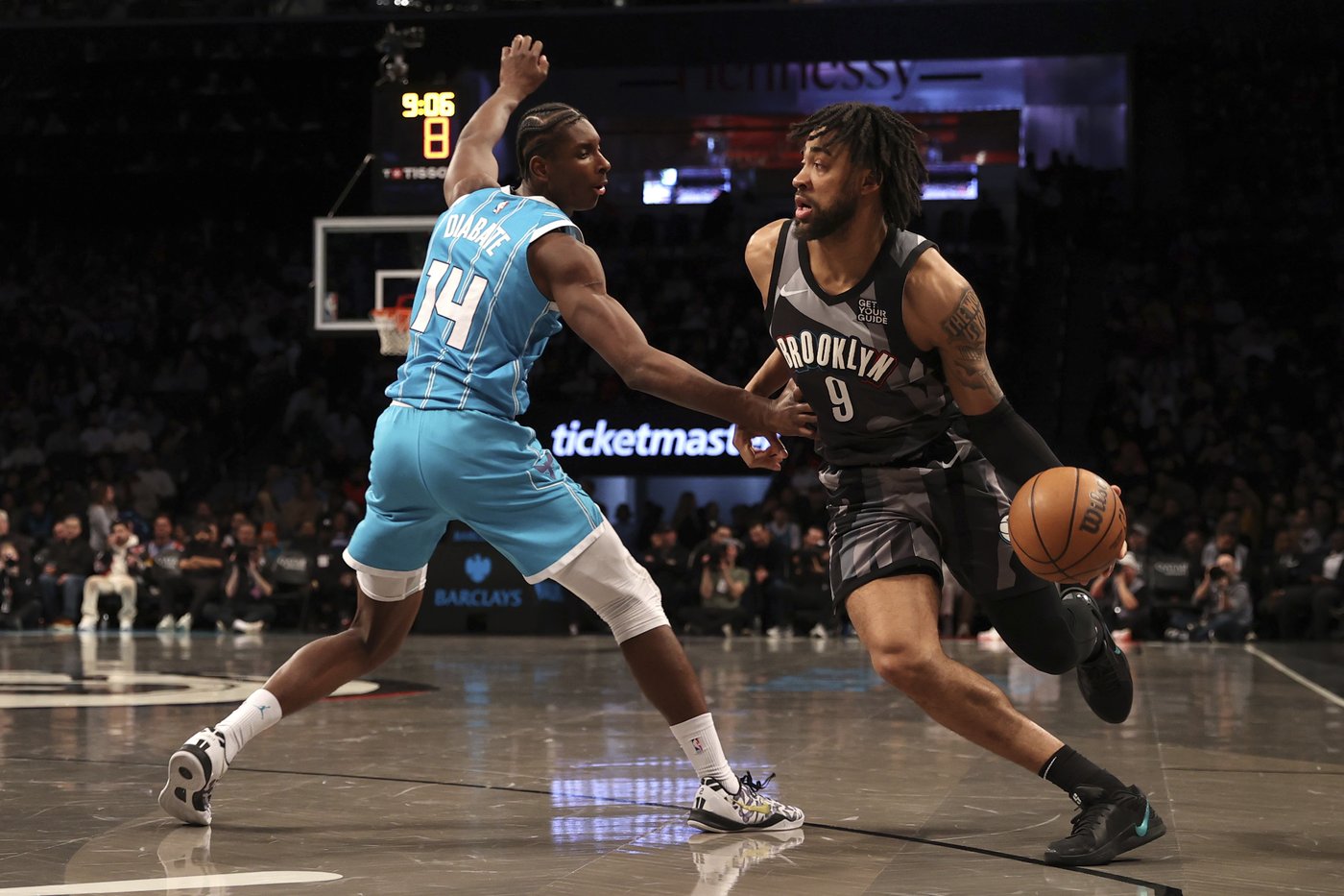 Nets pull away from Hornets after LaMelo Ball leaves with ankle injury, win 97-89 | iNFOnews.ca Nets pull away from Hornets after LaMelo Ball leaves with ankle injury, win 97-89 | iNFOnews.ca
