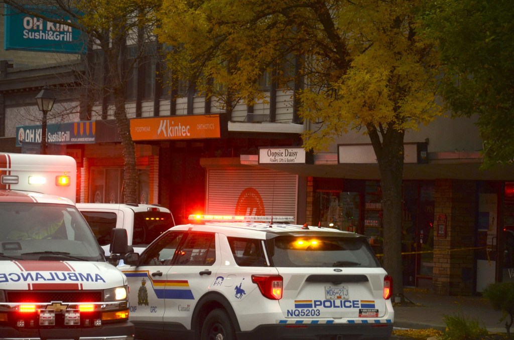 Residents rescued from apartment fire in downtown Vernon | iNFOnews.ca Residents rescued from apartment fire in downtown Vernon | iNFOnews.ca