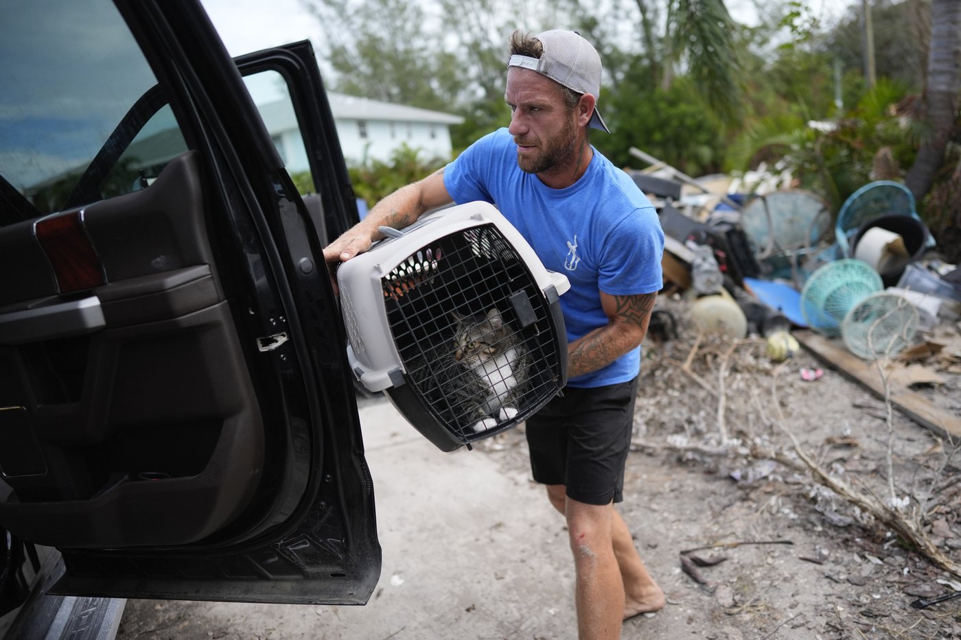 The Latest: Hurricane Milton takes aim near Tampa Bay, Florida, once again a Category 5 storm | iNFOnews.ca