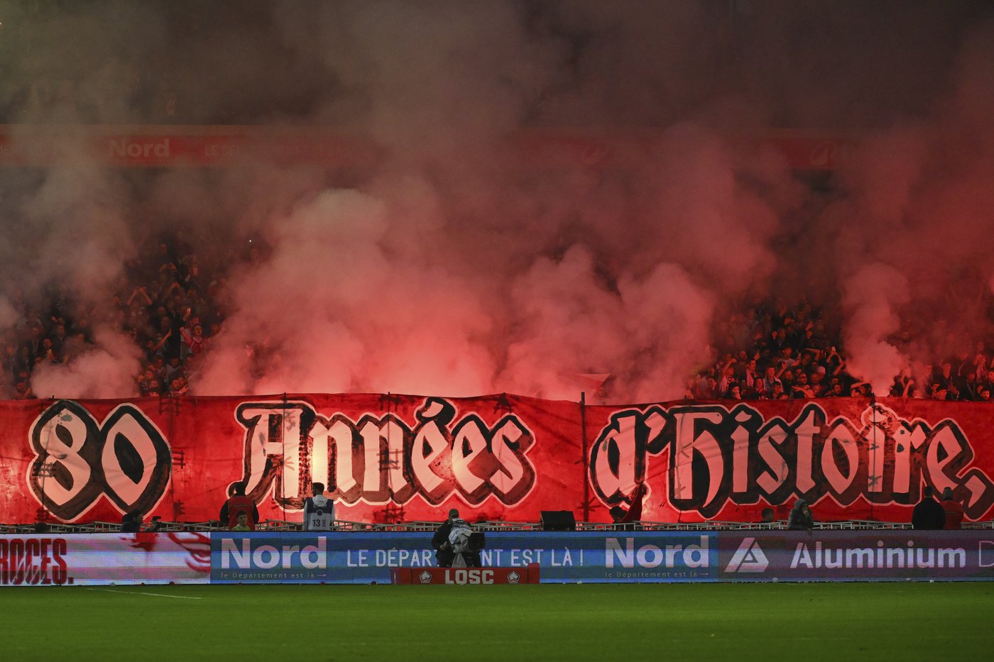Lille says 2 fans stabbed when supporters were attacked ahead of Champions League game at Bologna | iNFOnews.ca