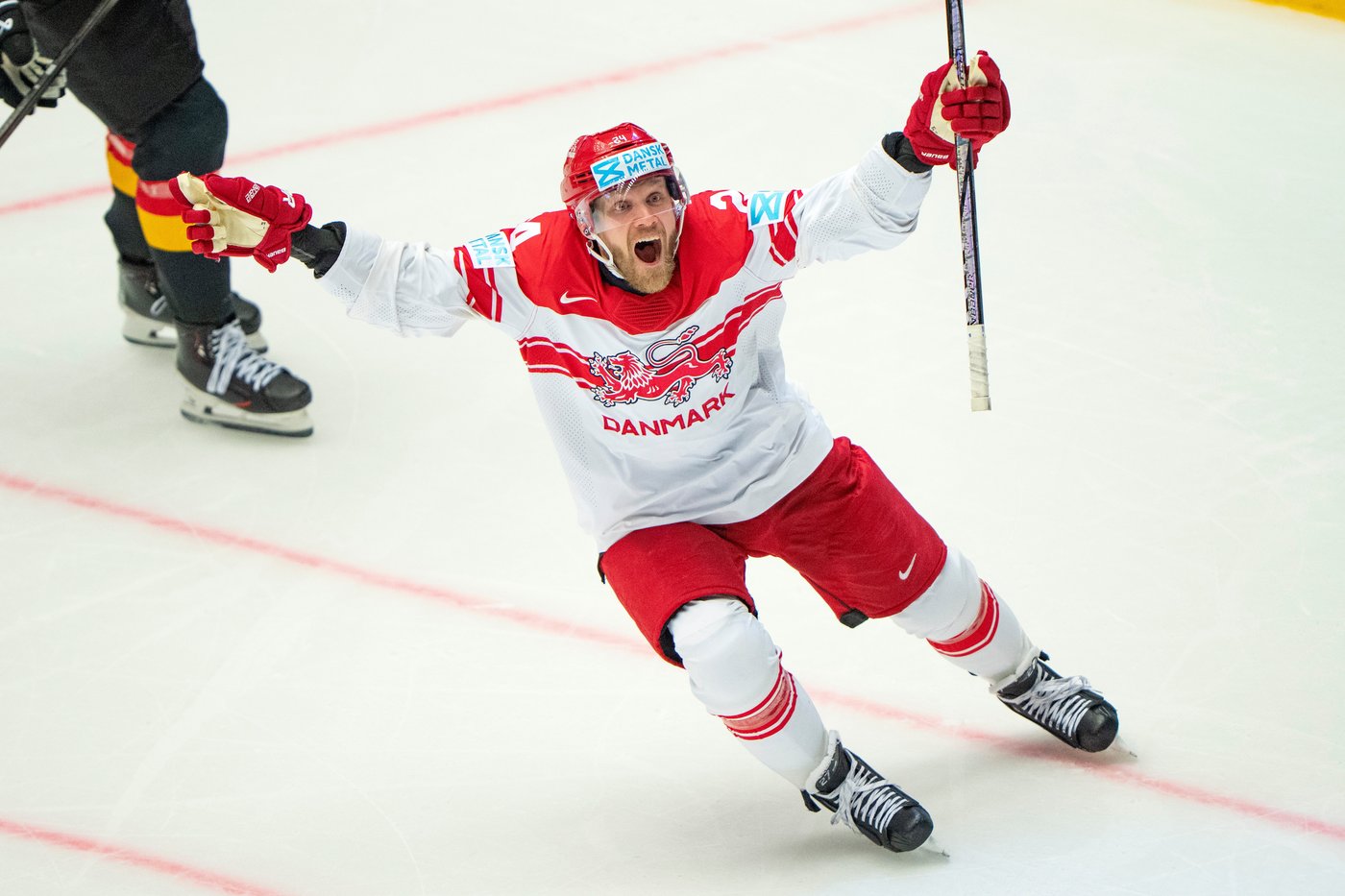 Nikolaj Ehlers chose the Carolina Hurricanes in free agency. He's settling in during preseason camp | iNFOnews.ca Nikolaj Ehlers chose the Carolina Hurricanes in free agency. He's settling in during preseason camp | iNFOnews.ca