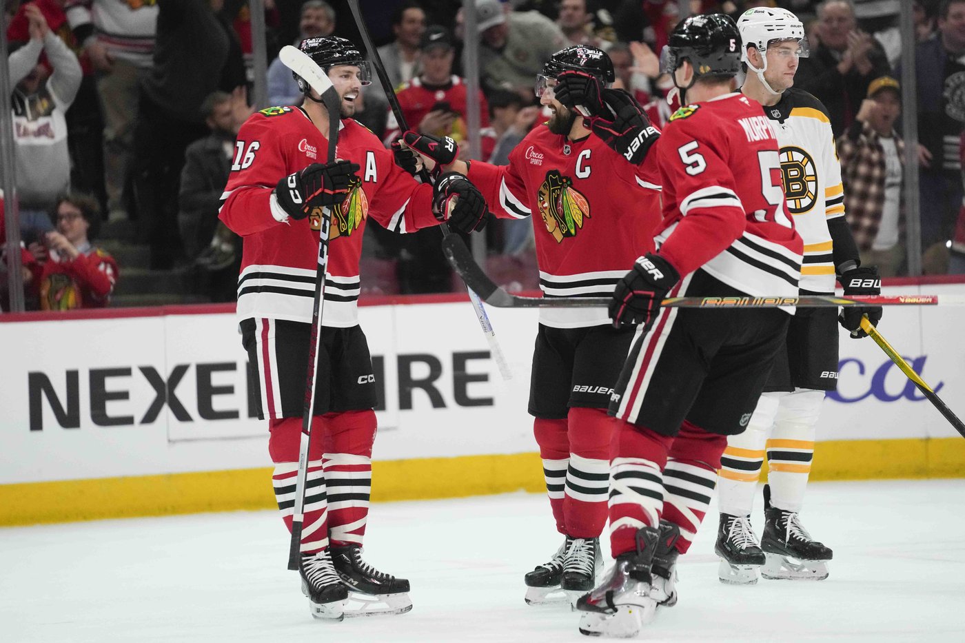 Marchand and Geekie help the Bruins beat the Blackhawks 4-2 for their 3rd consecutive win | iNFOnews.ca Marchand and Geekie help the Bruins beat the Blackhawks 4-2 for their 3rd consecutive win | iNFOnews.ca