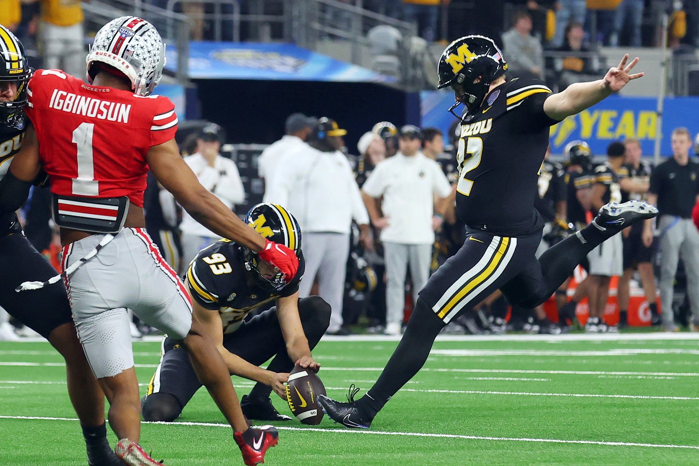 Jets sign 'The Thiccer Kicker' Harrison Mevis and release veteran Anders Carlson | iNFOnews.ca Jets sign 'The Thiccer Kicker' Harrison Mevis and release veteran Anders Carlson | iNFOnews.ca