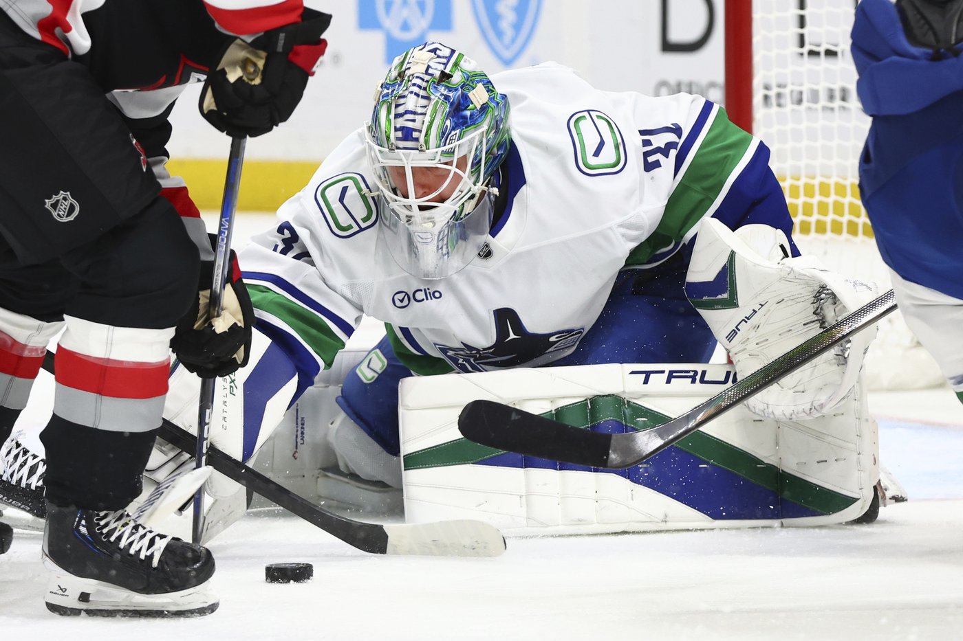 Conor Garland scores 2 including OT winner as Canucks rally to beat Sabres 4-3 | iNFOnews.ca Conor Garland scores 2 including OT winner as Canucks rally to beat Sabres 4-3 | iNFOnews.ca