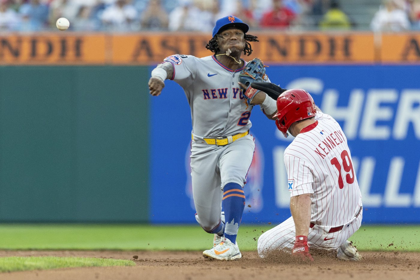 Mets send rookie infielder Luisangel Acuña to minors in roster shuffle | iNFOnews.ca