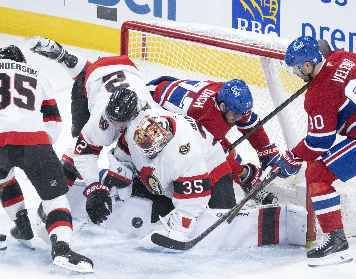 Newhook nets OT winner as Canadiens sink Senators 4-3 | iNFOnews.ca