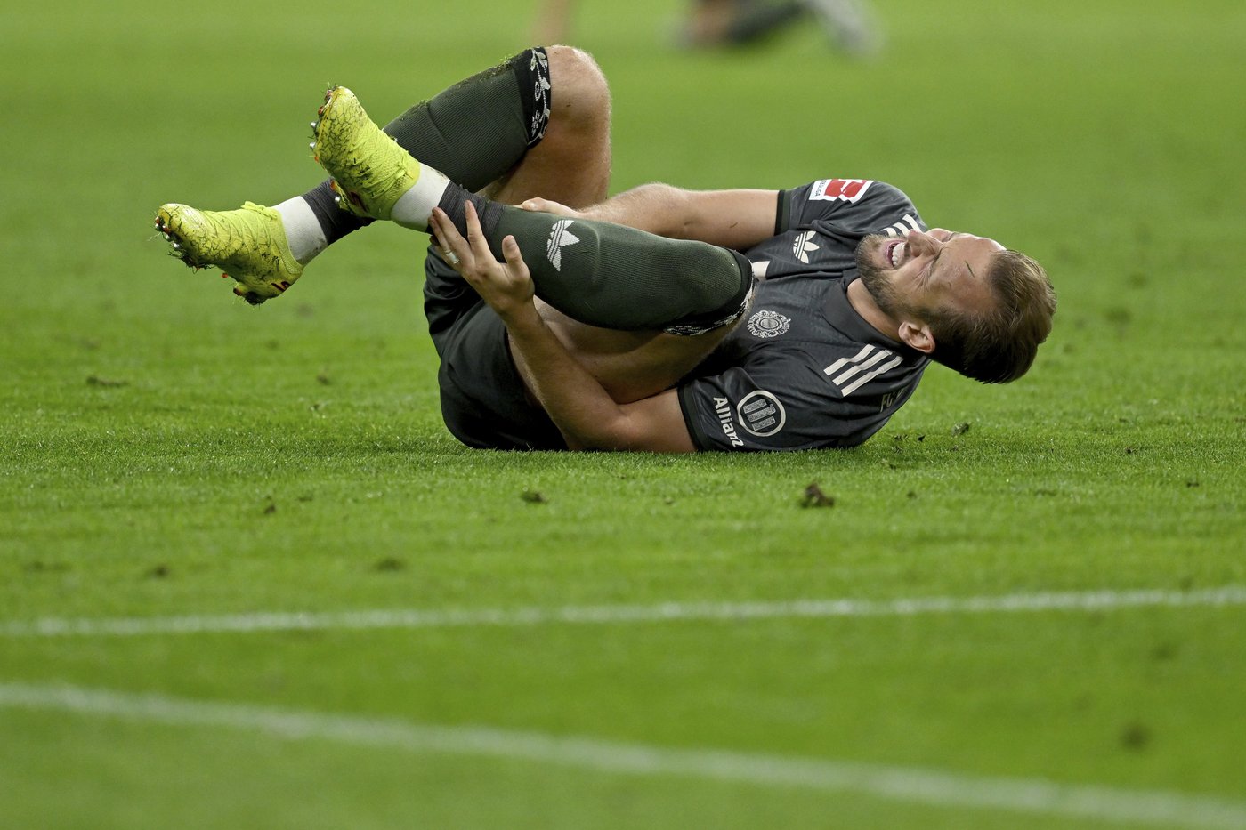 Bayern fretting over Kane's ankle after England star injured against Leverkusen | iNFOnews.ca Bayern fretting over Kane's ankle after England star injured against Leverkusen | iNFOnews.ca
