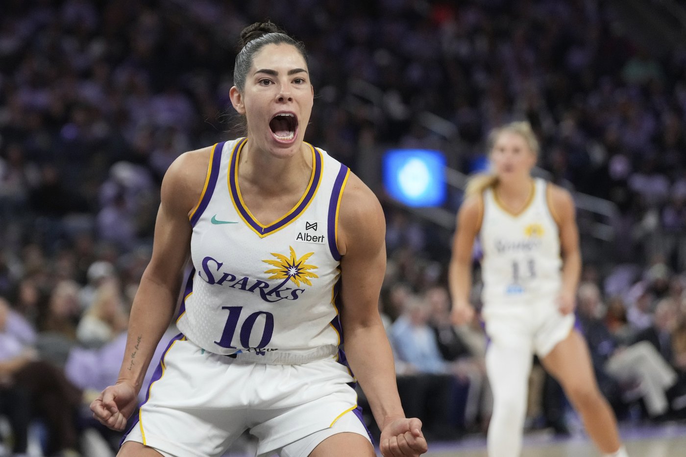 Kelsey Plum scores 37 points to lead the Sparks to an 84-67 win in the Valkyries' debut | iNFOnews.ca Kelsey Plum scores 37 points to lead the Sparks to an 84-67 win in the Valkyries' debut | iNFOnews.ca