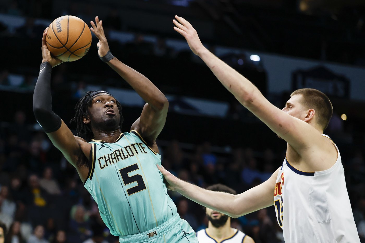 Lakers' trade for Hornets center Mark Williams rescinded after failed physical, AP source says | iNFOnews.ca