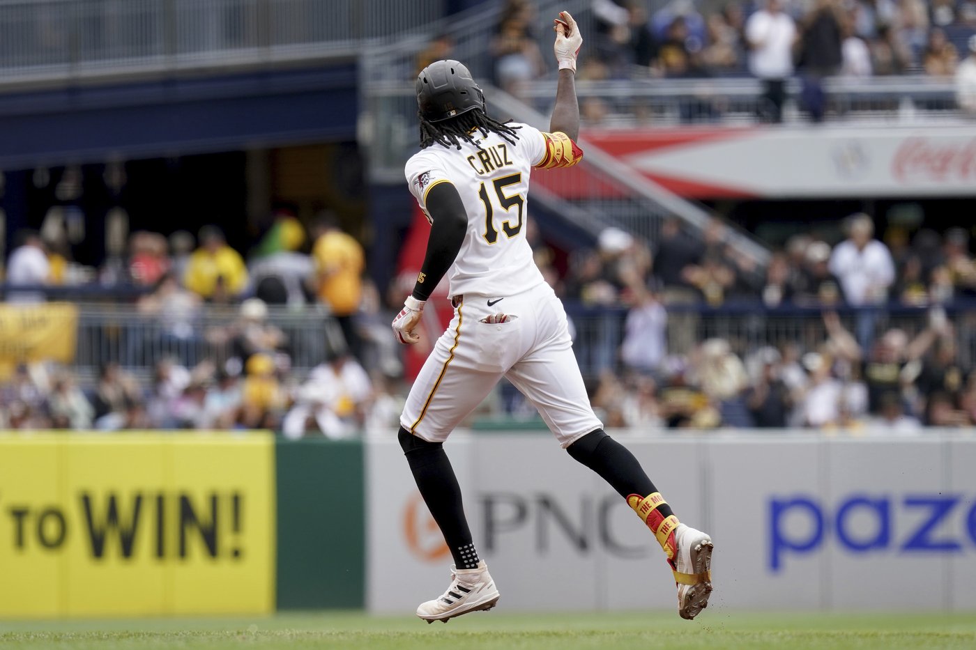 Durbin and Turang hit back-to-back doubles in the 8th to help the Brewers top the Pirates | iNFOnews.ca Durbin and Turang hit back-to-back doubles in the 8th to help the Brewers top the Pirates | iNFOnews.ca