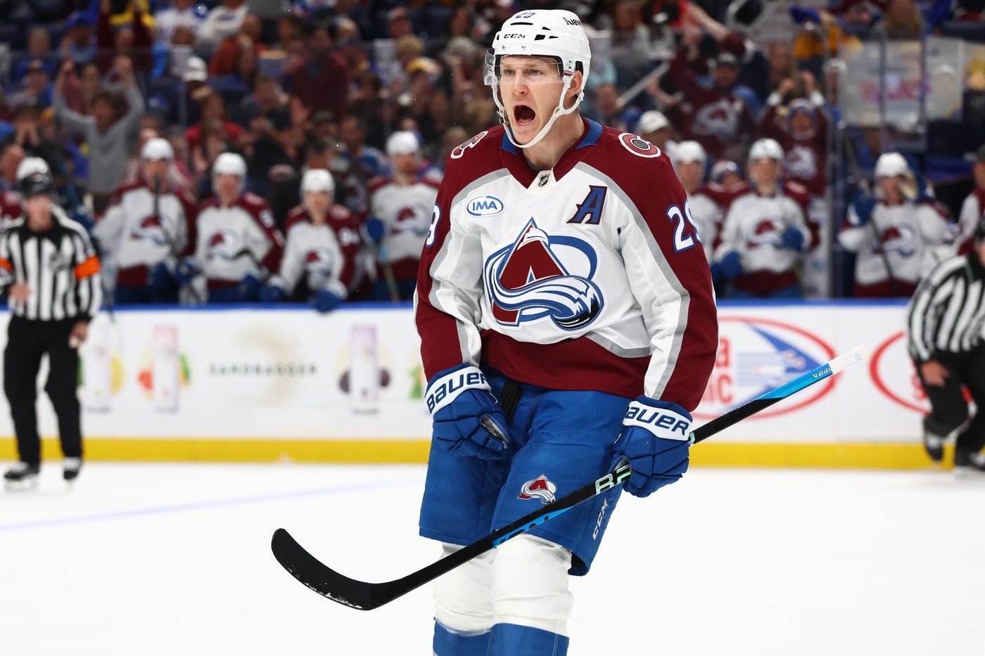 Nathan MacKinnon scores twice in the Avalanche's 3-1 victory over winless Sabres | iNFOnews.ca Nathan MacKinnon scores twice in the Avalanche's 3-1 victory over winless Sabres | iNFOnews.ca