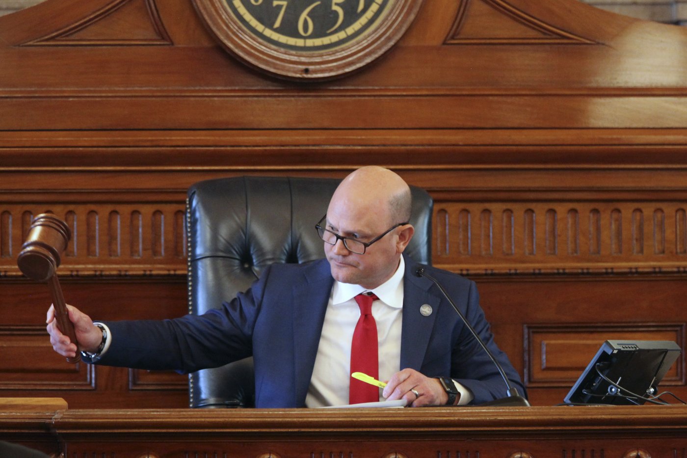 Kansas once required voters to prove citizenship. That didn't work out so well | iNFOnews.ca