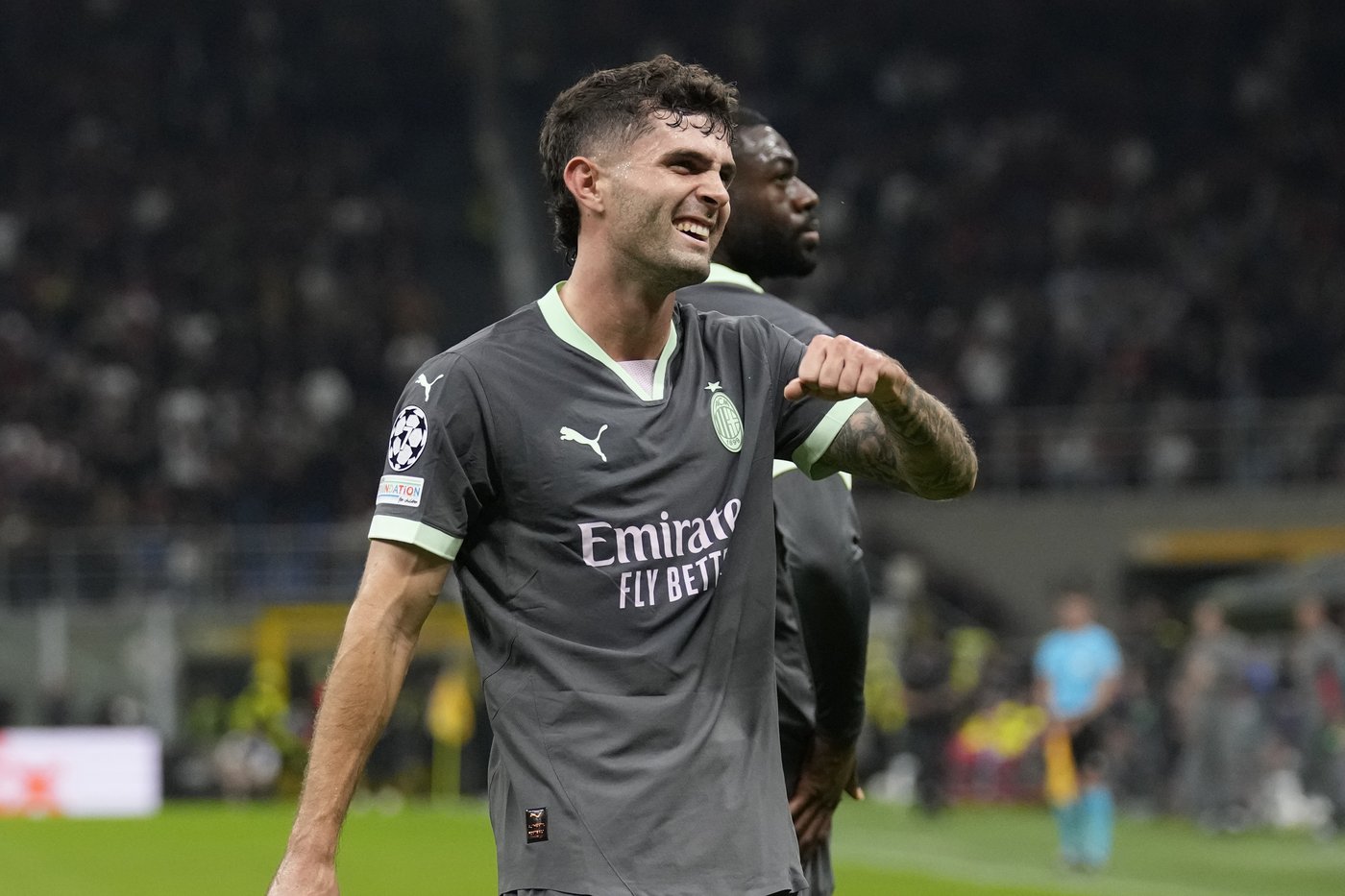 Pulisic scores direct from corner kick for AC Milan. Then admits it was an accident | iNFOnews.ca