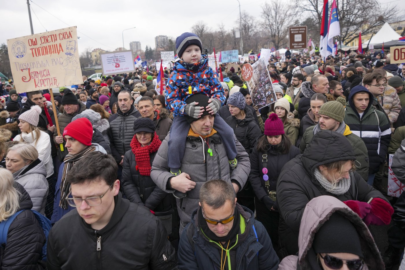 Serbia's protesting students and supporters of the president hold parallel rallies as tensions spike | iNFOnews.ca Serbia's protesting students and supporters of the president hold parallel rallies as tensions spike | iNFOnews.ca