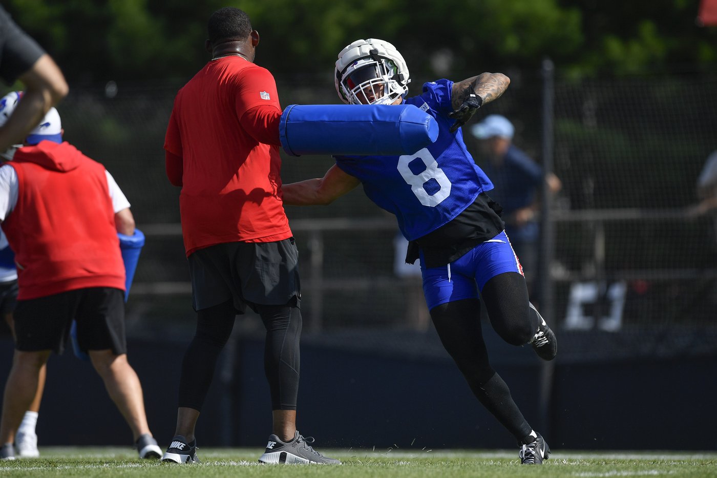 Bills WR Shavers carted off with ankle injury; LB Bernard, WR Samuel sidelined with hamstring issues | iNFOnews.ca Bills WR Shavers carted off with ankle injury; LB Bernard, WR Samuel sidelined with hamstring issues | iNFOnews.ca