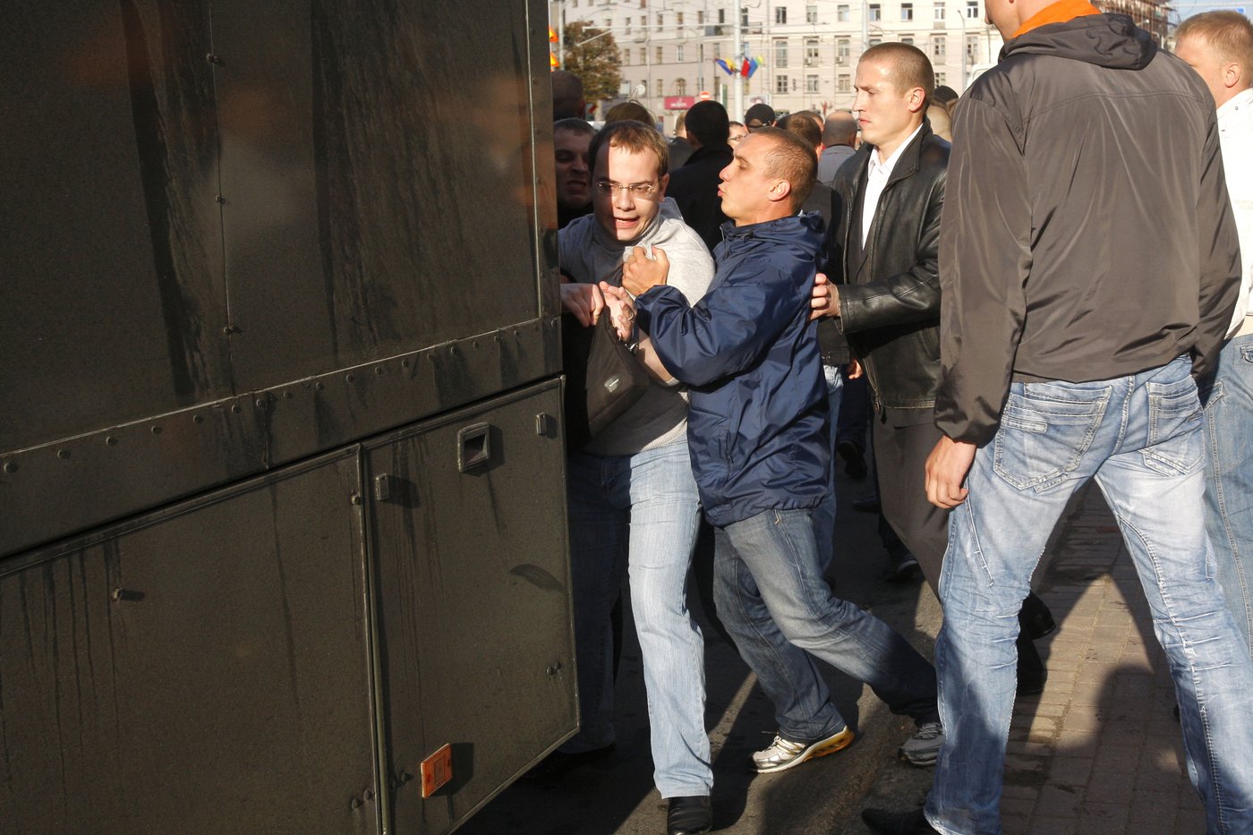 Belarus arrests well-known analyst as crackdown on opposition continues | iNFOnews.ca