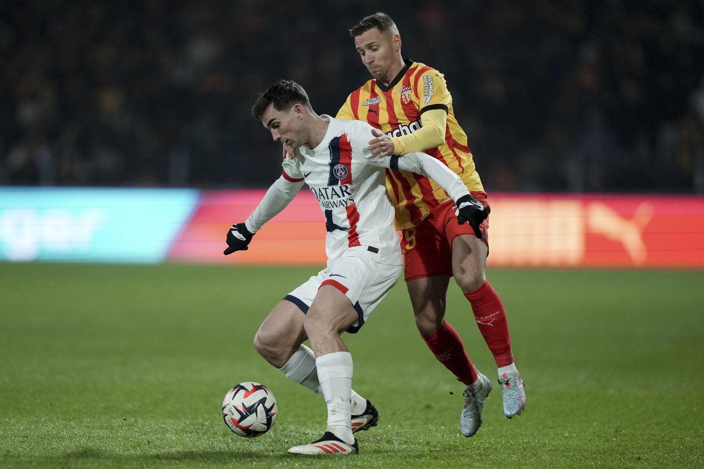 Barcola scores and assists as PSG struggles past Lens with Man City next in crunch match | iNFOnews.ca