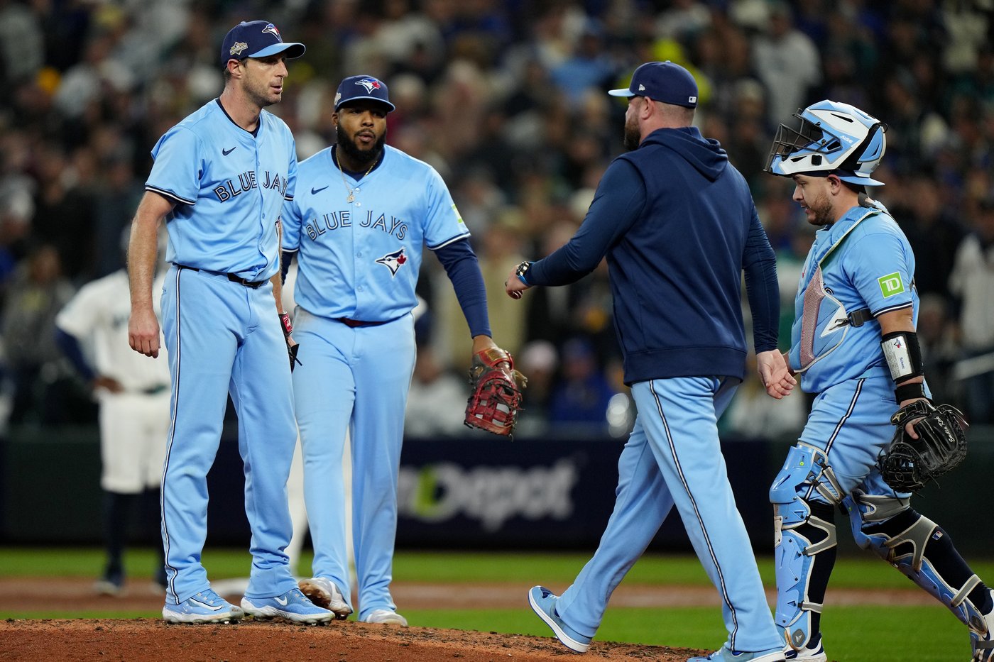 Scherzer's confrontation with Schneider in ALCS Game 4 nothing new for Hall of Famer | iNFOnews.ca