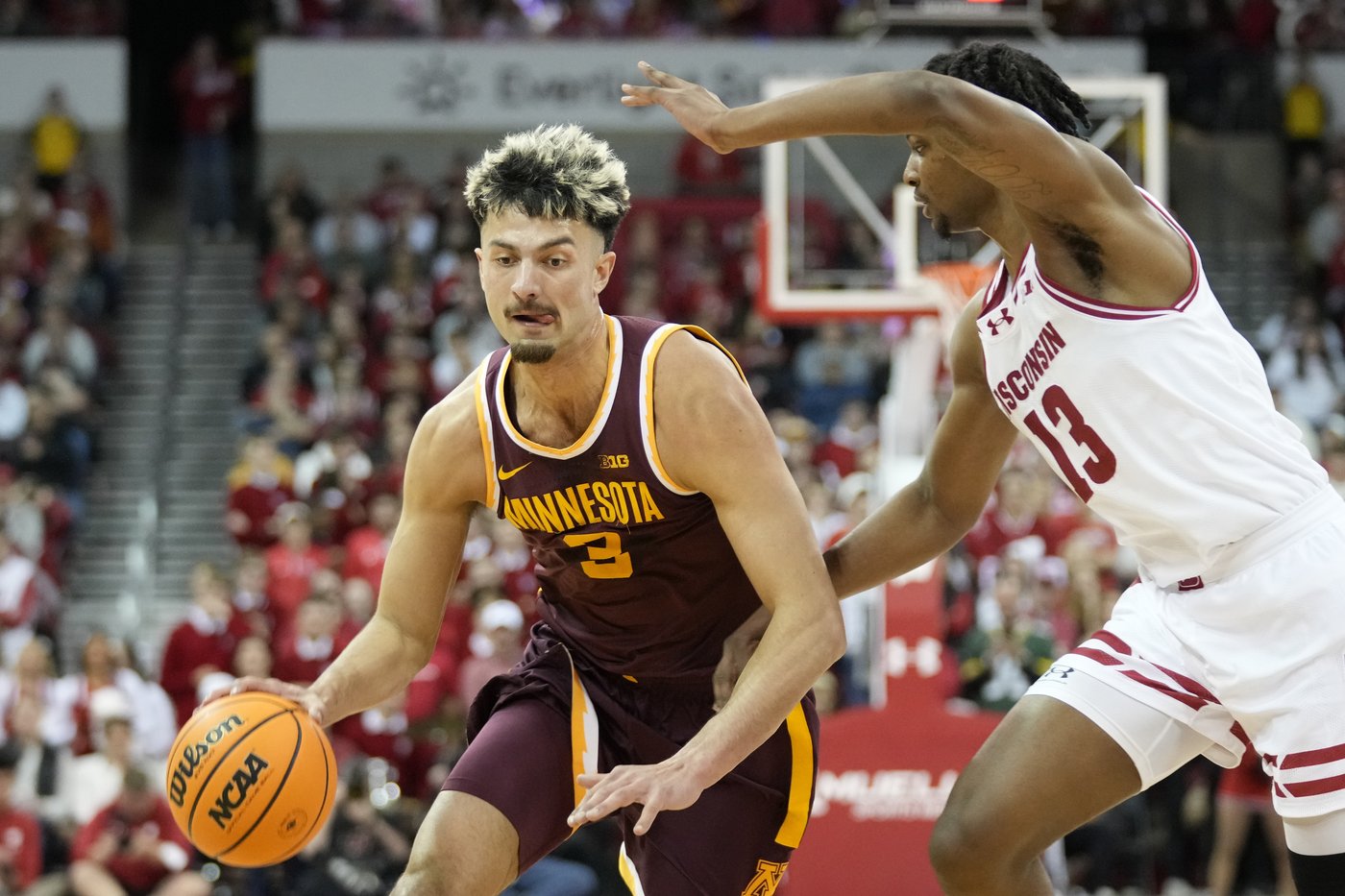 Steven Crowl scores 18, John Tonje adds 16; Wisconsin beats Minnesota 80-59 | iNFOnews.ca Steven Crowl scores 18, John Tonje adds 16; Wisconsin beats Minnesota 80-59 | iNFOnews.ca