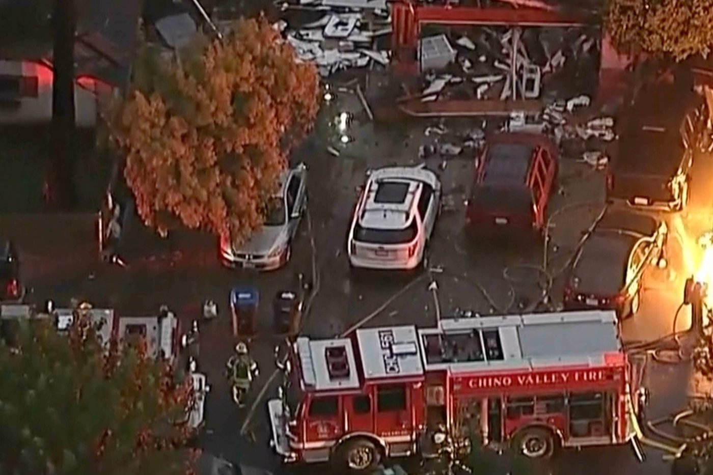 House explodes in Southern California, injuring 8 people and damaging nearby homes | iNFOnews.ca House explodes in Southern California, injuring 8 people and damaging nearby homes | iNFOnews.ca
