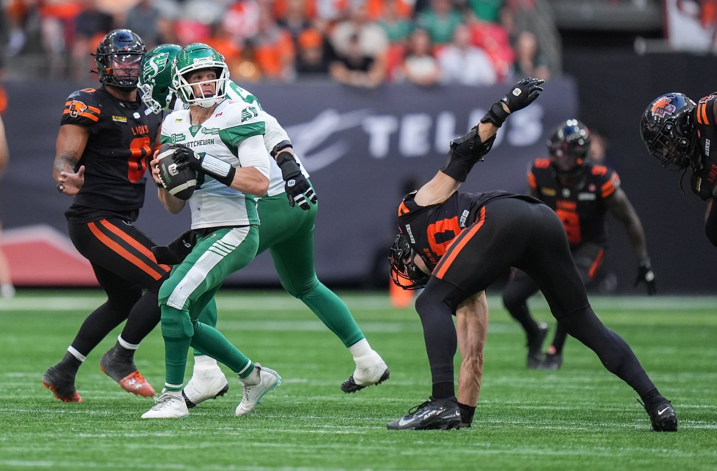BC defensive lineman Betts, Roughriders QB Harris lead CFL's Week 12 honour roll | iNFOnews.ca