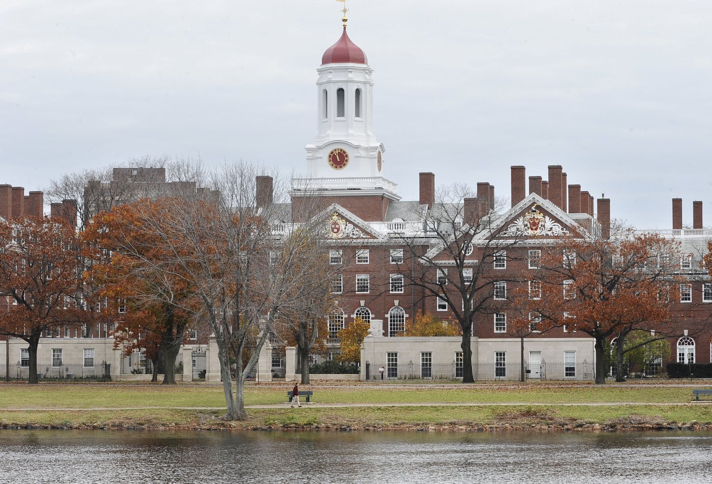 Critics say Trump's push for fairness in college admissions is leaving out legacy preferences | iNFOnews.ca