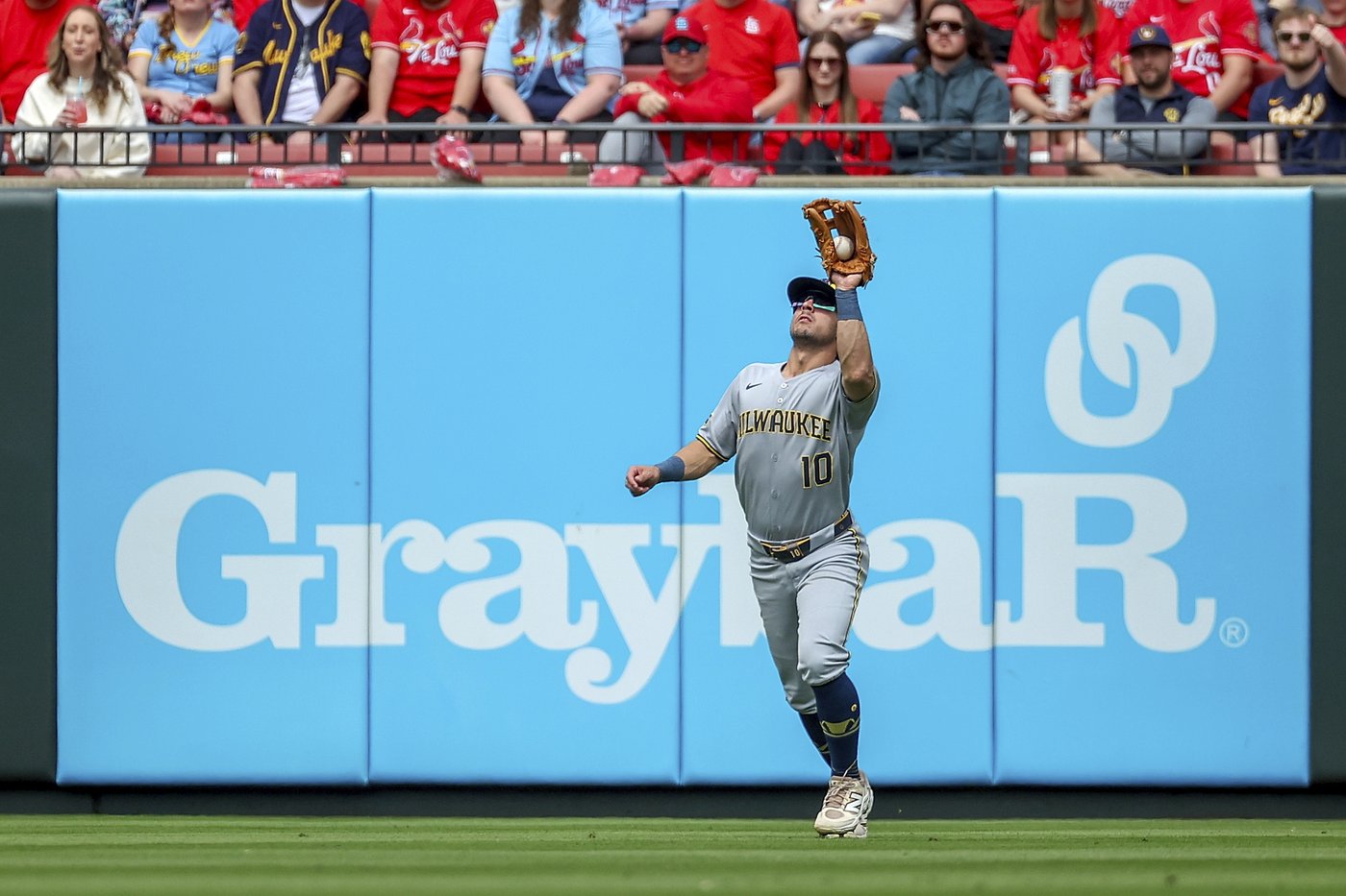 Arenado's walk-off home run lifts Cardinals over Brewers 6-5 after blown 5-0 lead | iNFOnews.ca Arenado's walk-off home run lifts Cardinals over Brewers 6-5 after blown 5-0 lead | iNFOnews.ca