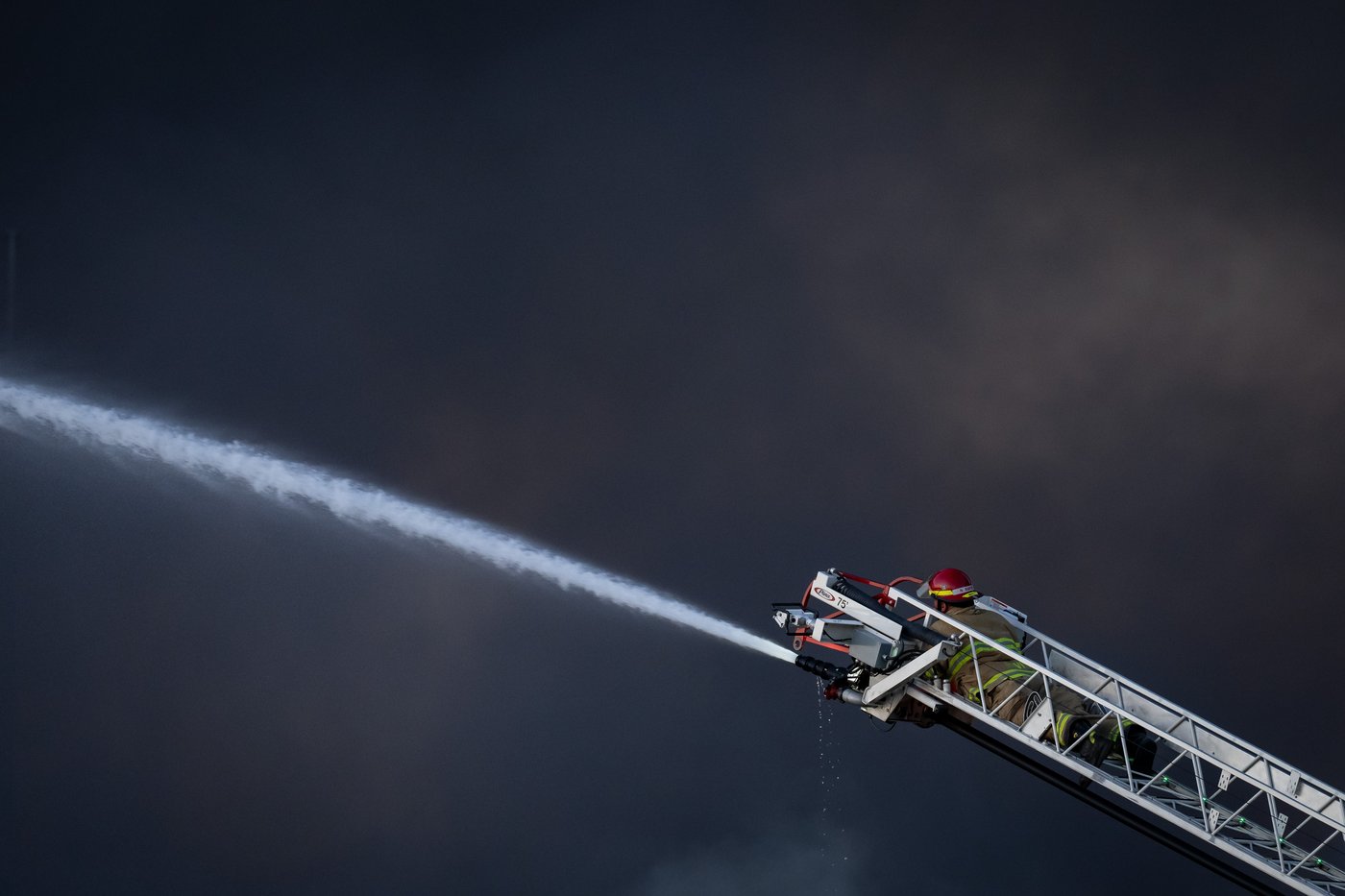 Fire chief says blaze in Burnaby, B.C., highrise injures 15, three seriously | iNFOnews.ca Fire chief says blaze in Burnaby, B.C., highrise injures 15, three seriously | iNFOnews.ca