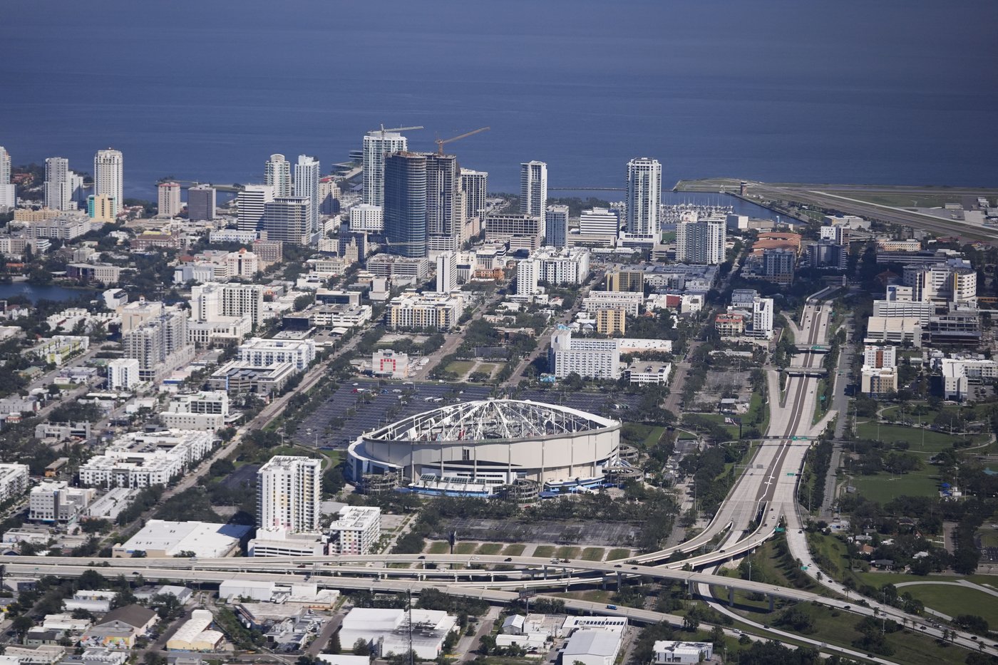 Although Milton has moved on, at least 8 are dead and millions remain in the dark | iNFOnews.ca Although Milton has moved on, at least 8 are dead and millions remain in the dark | iNFOnews.ca