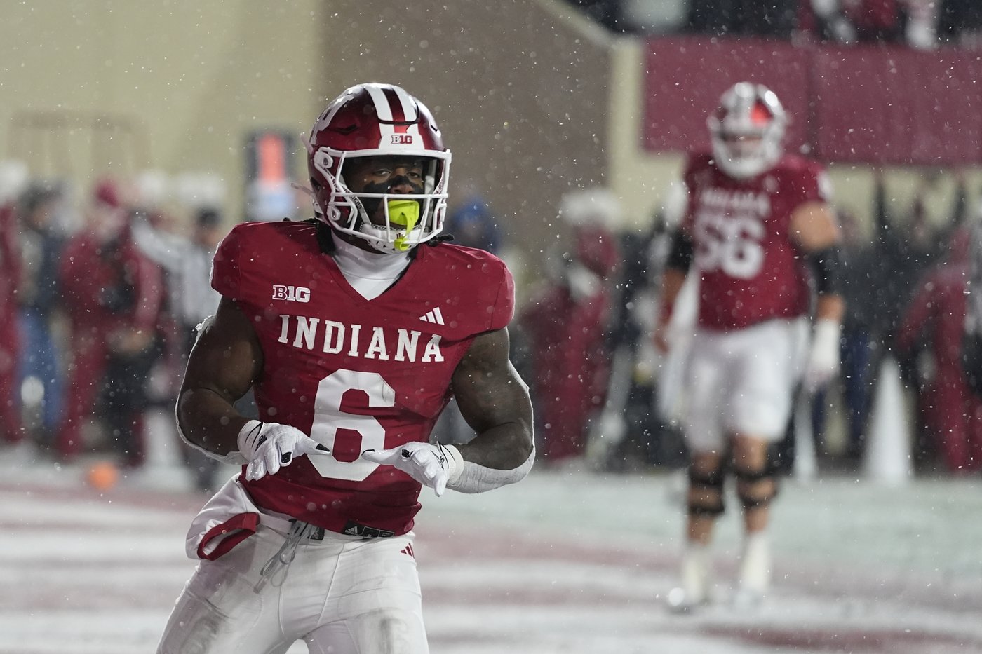 'Better than going to Disney World': Fans revel in CFP debuts at campus sites | iNFOnews.ca