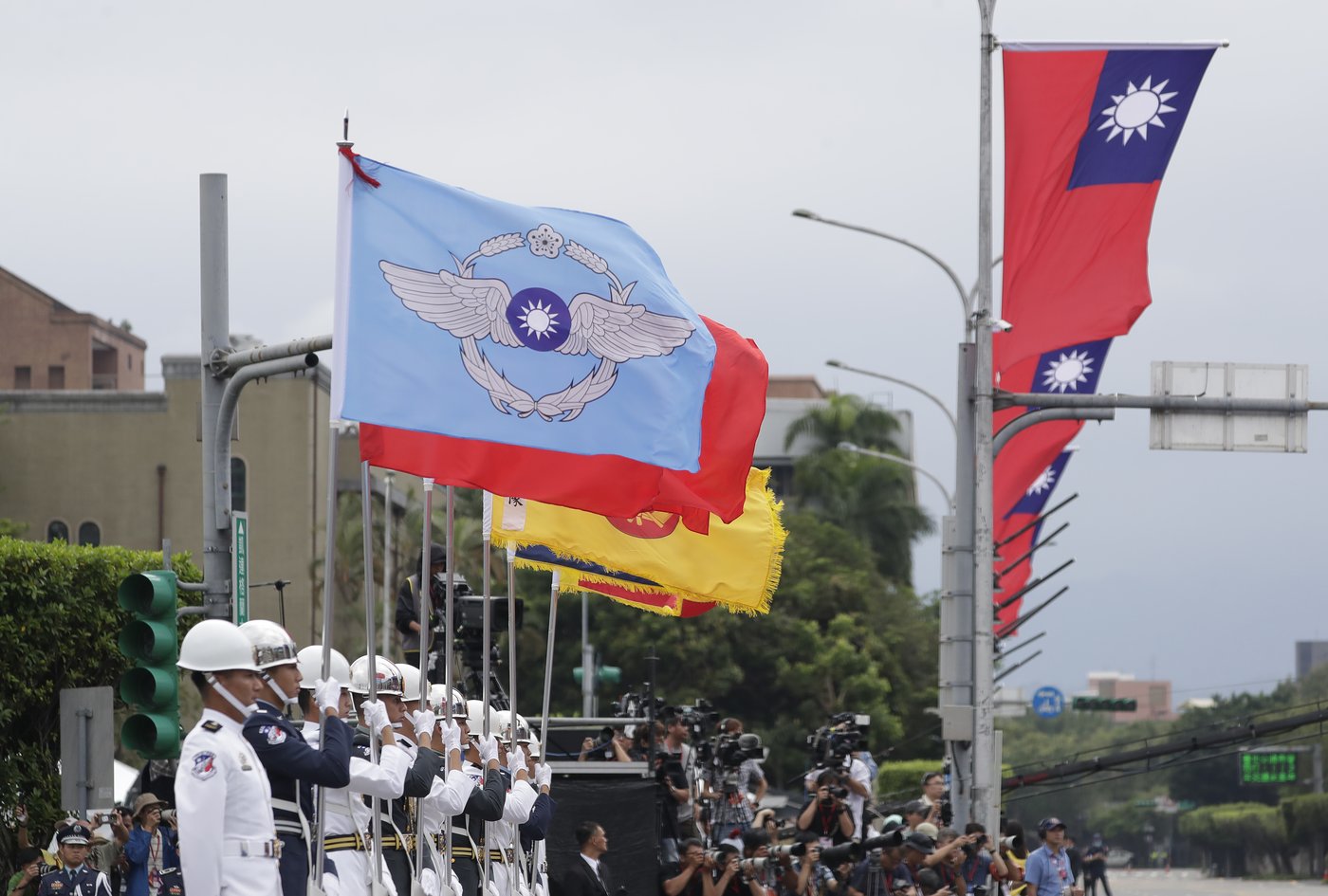 Taiwan celebrates its National Day holiday against a background of Chinese threats | iNFOnews.ca Taiwan celebrates its National Day holiday against a background of Chinese threats | iNFOnews.ca