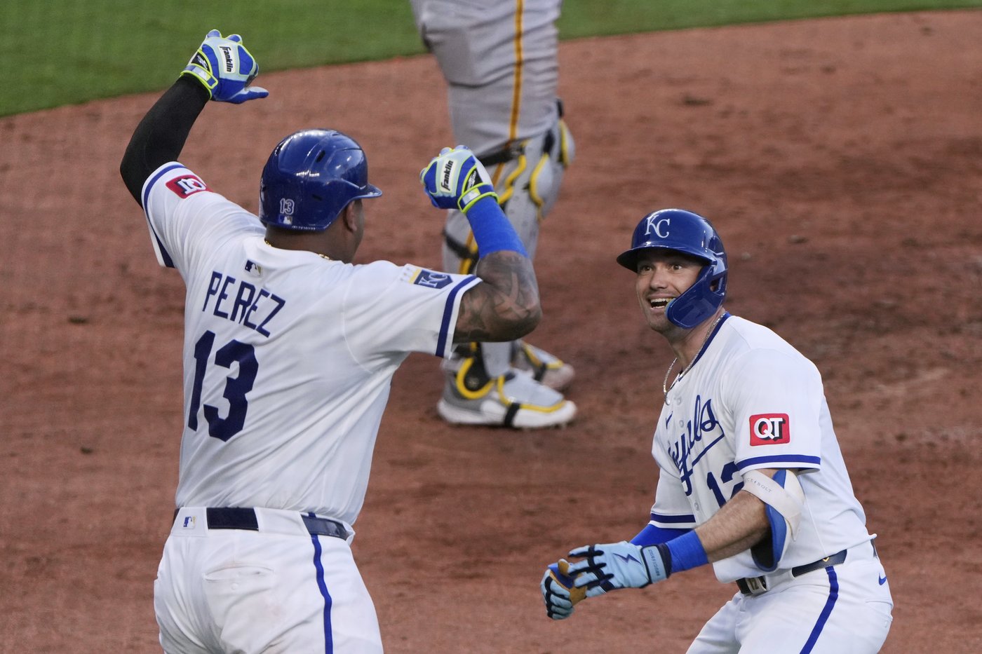 Perez and Caglianone power Royals to 4-3 win over Pirates for 3-game sweep | iNFOnews.ca Perez and Caglianone power Royals to 4-3 win over Pirates for 3-game sweep | iNFOnews.ca