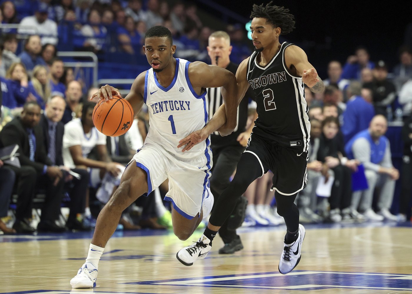 Andrew Carr scores 14, Otega Oweh adds 13 as No. 10 Kentucky handles Brown 88-54 | iNFOnews.ca Andrew Carr scores 14, Otega Oweh adds 13 as No. 10 Kentucky handles Brown 88-54 | iNFOnews.ca