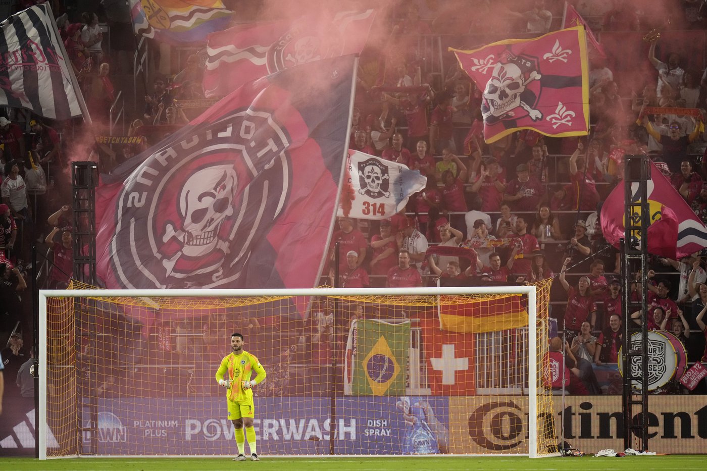 Messi Mania helps drive record growth for MLS | iNFOnews.ca