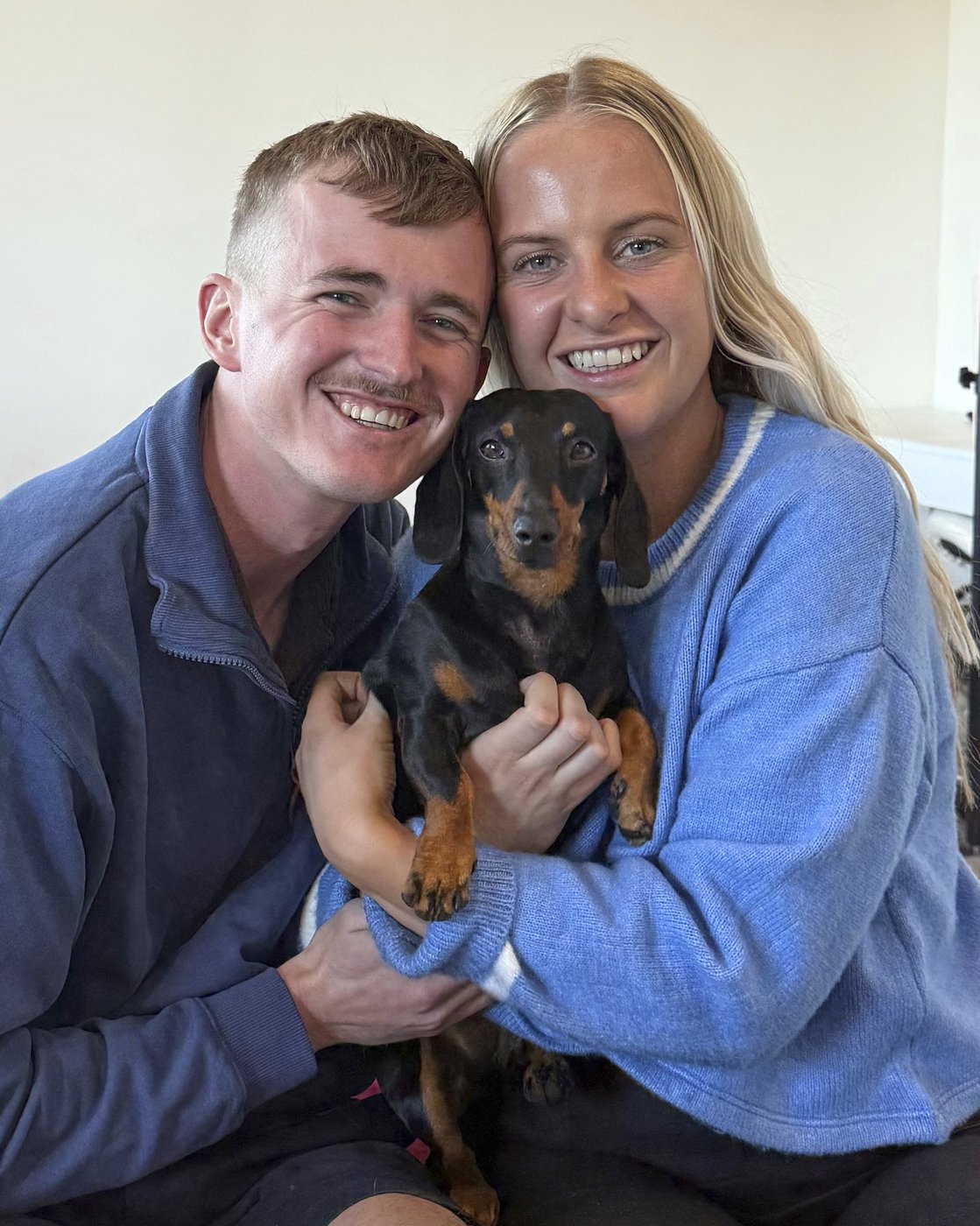 A miniature dachshund is reunited with its owner after 18 months lost on an Australian island | iNFOnews.ca A miniature dachshund is reunited with its owner after 18 months lost on an Australian island | iNFOnews.ca