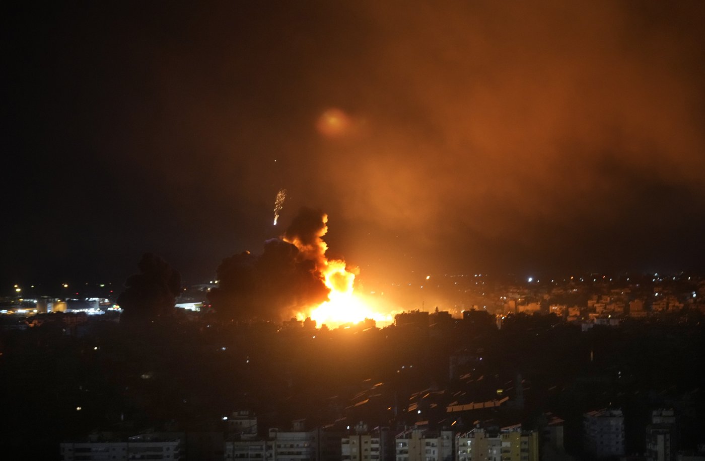 Israeli airstrikes rock southern suburbs of Beirut and cut off a key crossing into Syria | iNFOnews.ca Israeli airstrikes rock southern suburbs of Beirut and cut off a key crossing into Syria | iNFOnews.ca